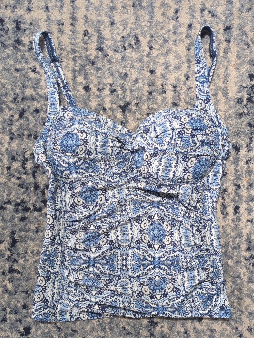 Nip Tuck Swim Blue Paisley Underwire Tankini Top Size 8 Tummy Control